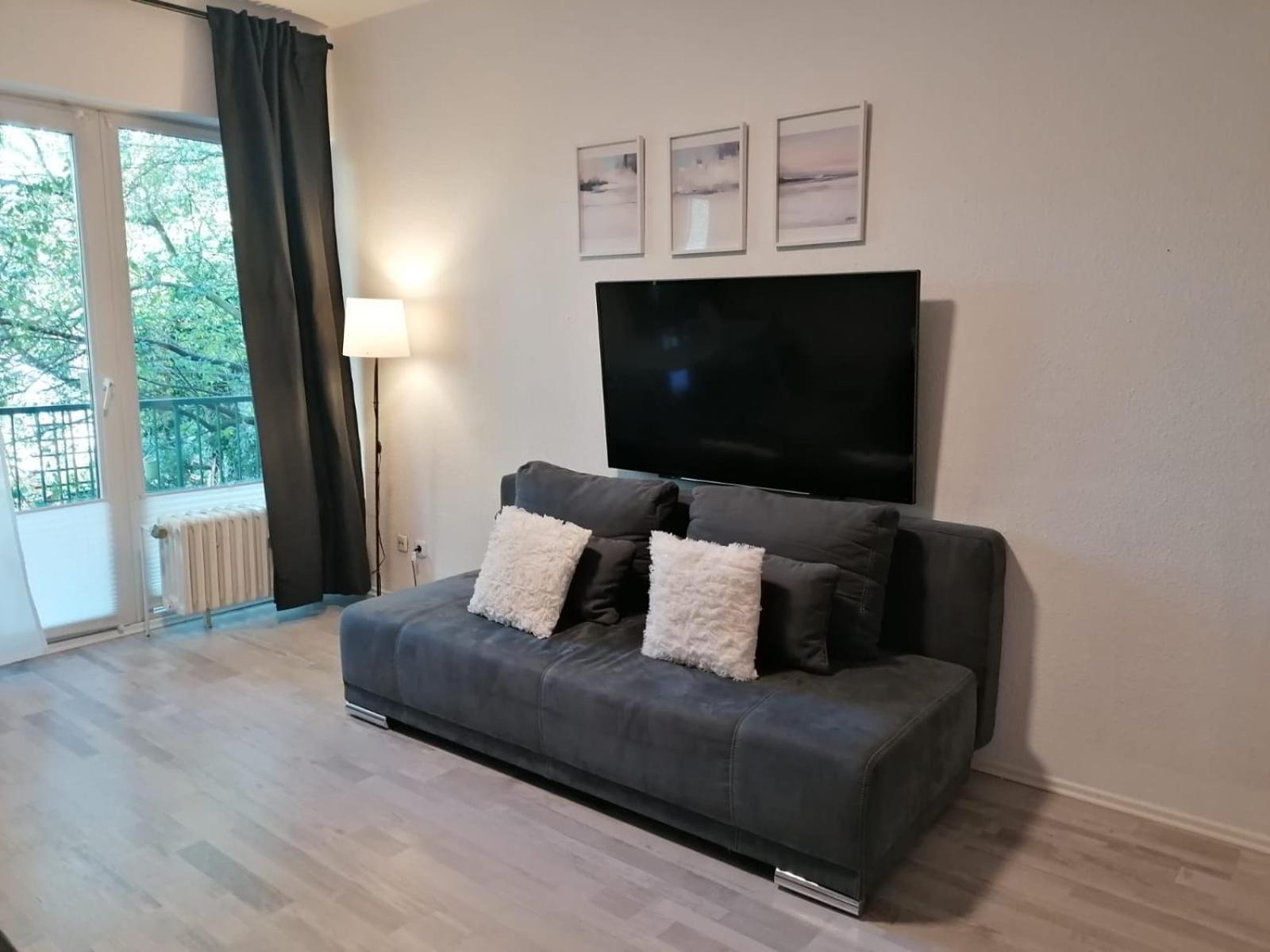 4 Min Naehe Von Hbf Und Dom Mit Garten ,balkon & Office Apartment